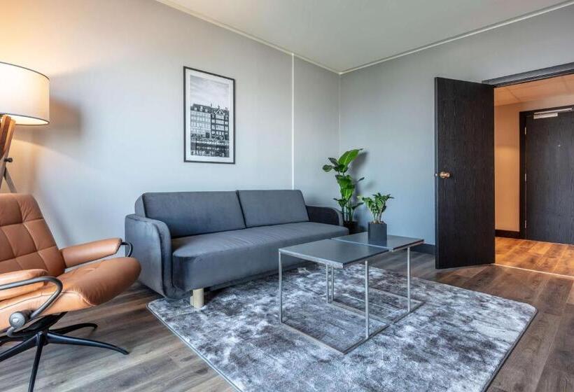 Suite with lake view, Radisson Blu Scandinavia Hotel, Copenhagen