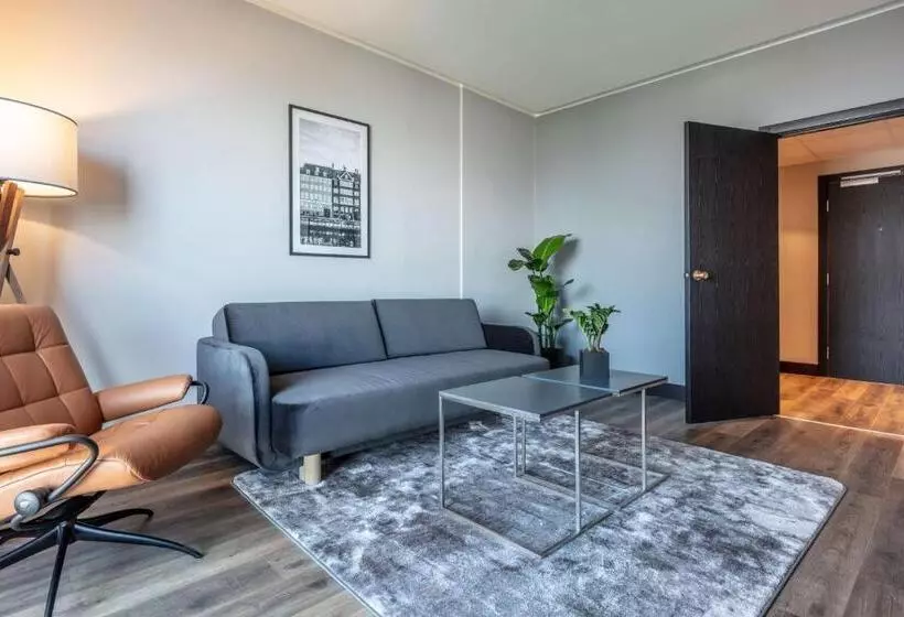 Suite with lake view, Radisson Blu Scandinavia Hotel, Copenhagen