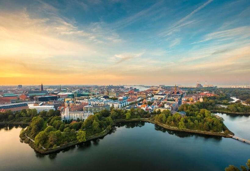 Suite with lake view, Radisson Blu Scandinavia Hotel, Copenhagen