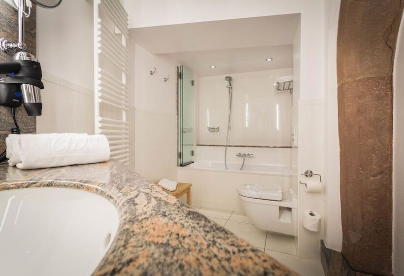 프레스티지 룸, A La Cour D Alsace By Happyculture