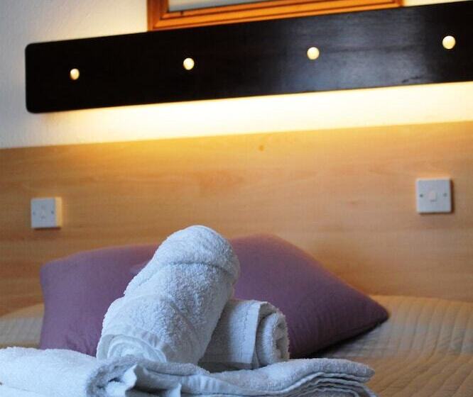 스탠다드 룸, Ashley