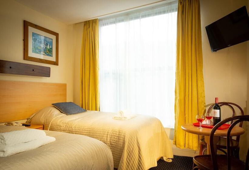 스탠다드 룸, Ashley