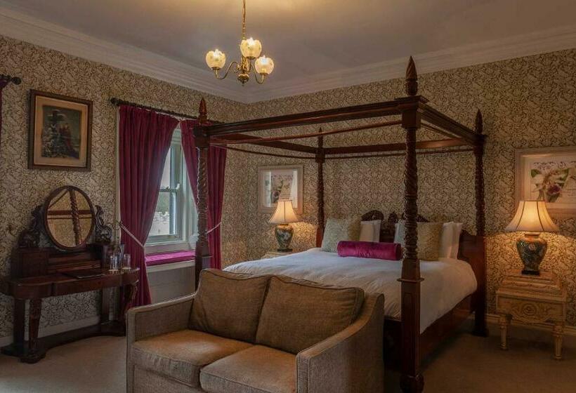 Номер Superior, Ballyseede Castle