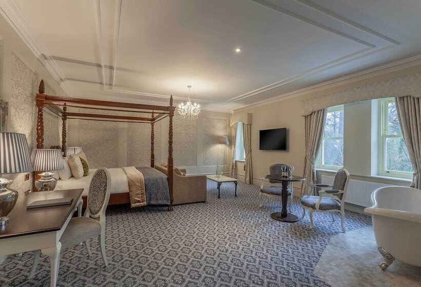 Люкс, Ballyseede Castle