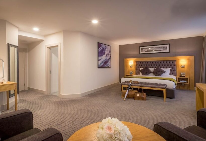 프레지덴셜 스위트, Clayton Hotel Burlington Road