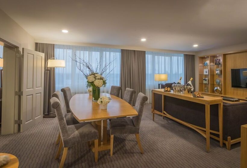 프레지덴셜 스위트, Clayton Hotel Burlington Road