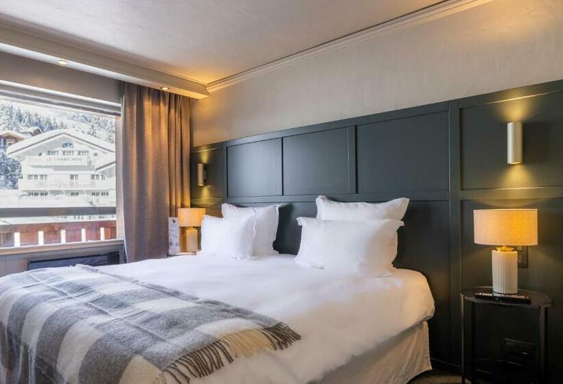 Номер Стандарт с Балконом, Grand Hôtel Courchevel 1850
