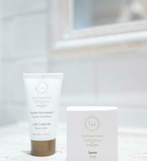 Номер Стандарт с Балконом, Grand Hôtel Courchevel 1850