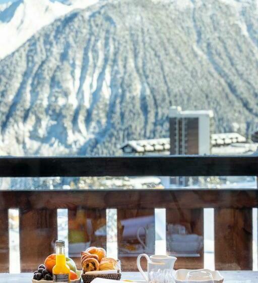 Номер Стандарт с Балконом, Grand Hôtel Courchevel 1850
