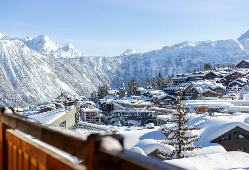 Номер Стандарт с Балконом, Grand Hôtel Courchevel 1850