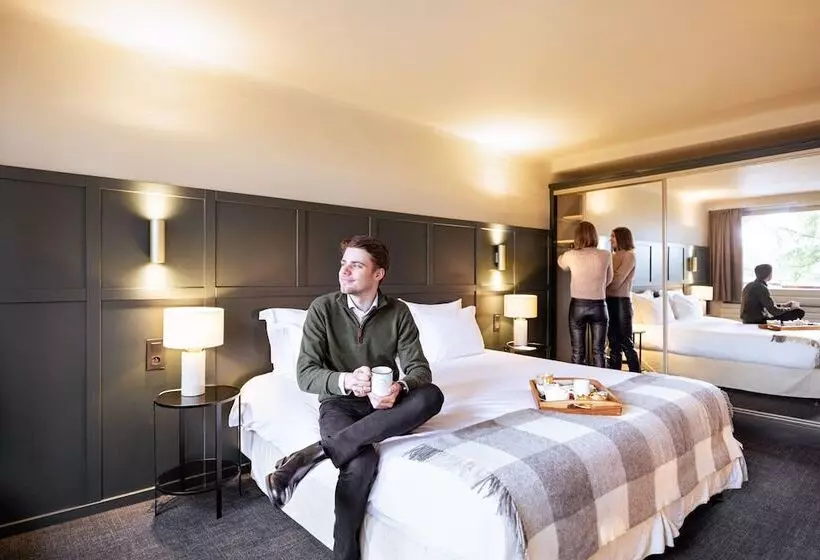 اتاق راحتی, Grand Hôtel Courchevel 1850