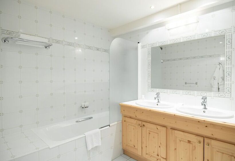 Семейный Номер, Grand Hôtel Courchevel 1850