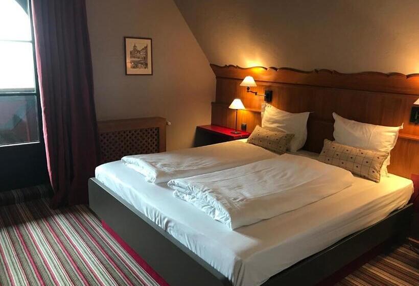 스탠다드 룸 킹사이즈 침대, Hôtel Arnold