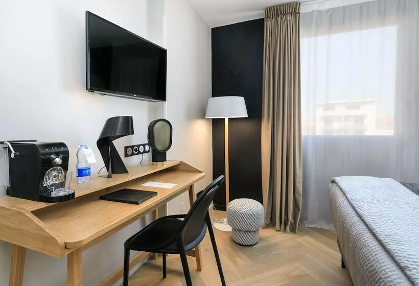اتاق راحتی, Hôtel Innes By Happyculture