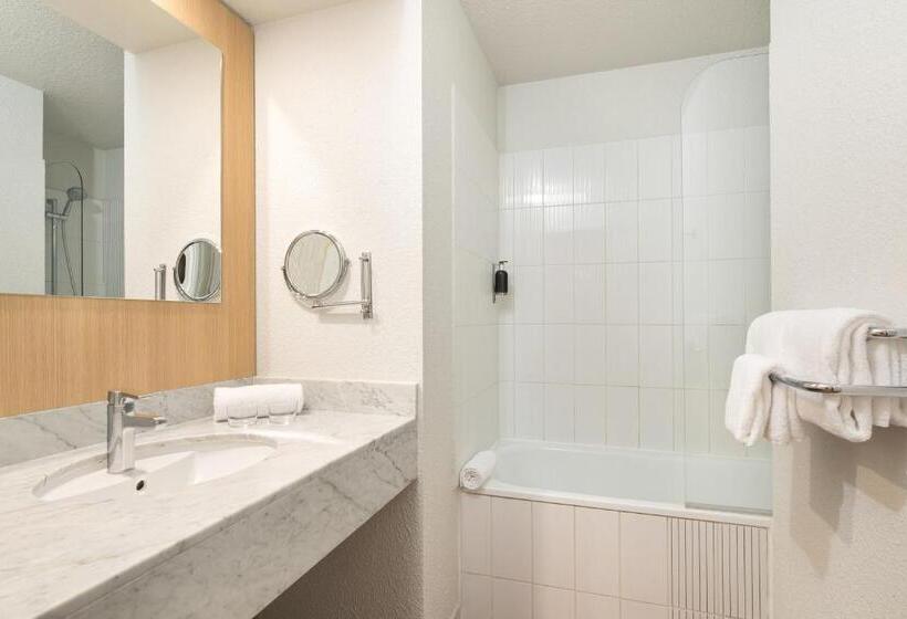 اتاق راحتی, Hôtel Innes By Happyculture