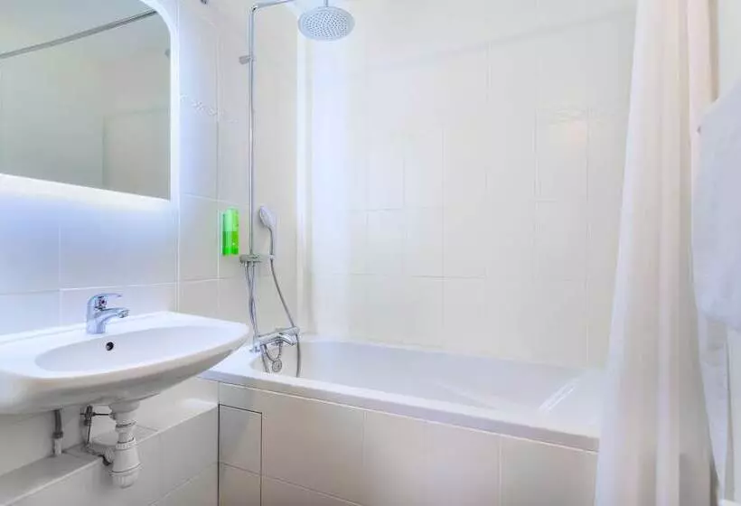 اتاق استاندارد با تخت دوبل, Kyriad Lille Gare  Grand Palais