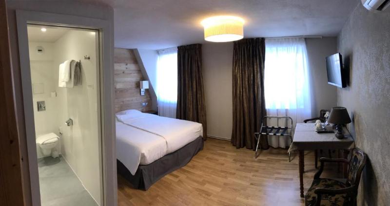 스탠다드 룸, Logis Hôtel Au Cerf d'Or