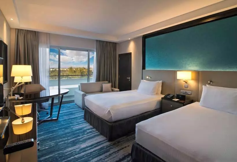 اتاق استاندارد, Radisson Blu Hotel & Resort, Al Ain