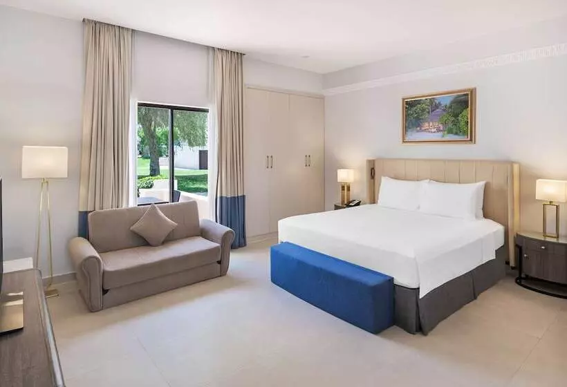 استودیو استاندارد با چشم‌انداز باغ, Radisson Blu Hotel & Resort, Al Ain