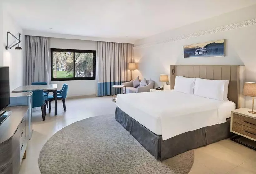 استودیو استاندارد با چشم‌انداز باغ, Radisson Blu Hotel & Resort, Al Ain