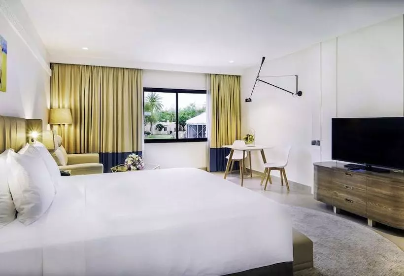 1 Bedroom Duplex Villa, Radisson Blu Hotel & Resort, Al Ain