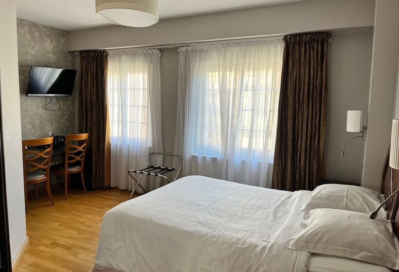 스탠다드 룸, Logis Hôtel Au Cerf d'Or