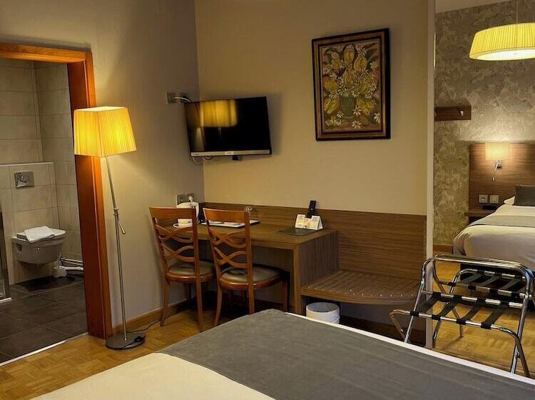 高级大房间, Logis Hôtel Au Cerf d'Or