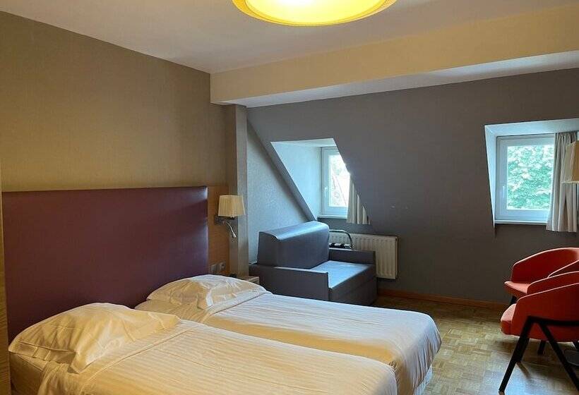 标准三人间, Logis Hôtel Au Cerf d'Or