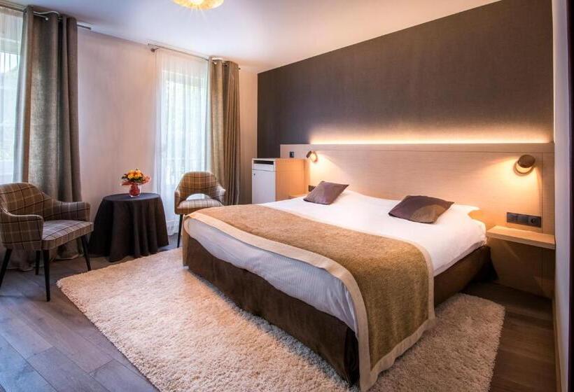 חדר דלוקס, Restaurant L Ami Fritz