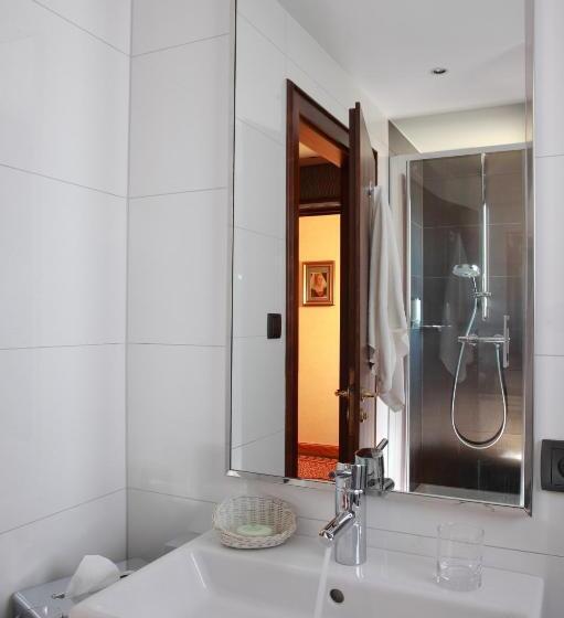 חדר קלאסי, Restaurant L Ami Fritz