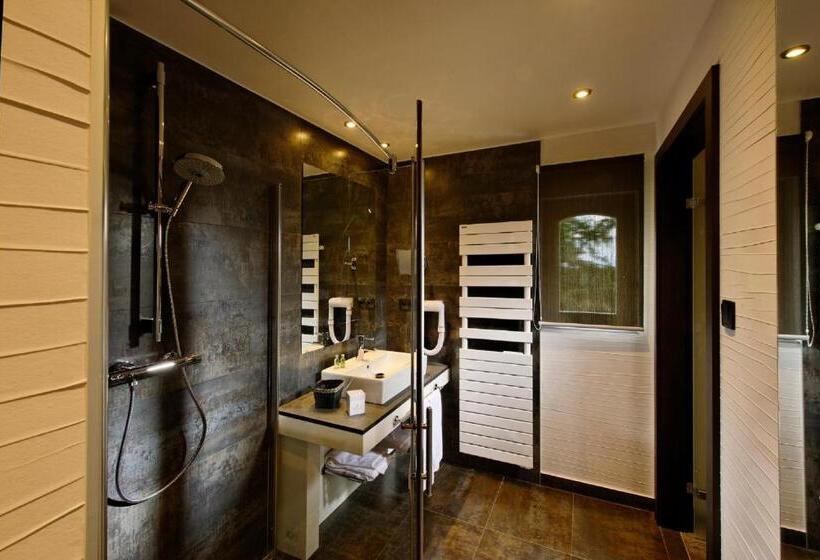 חדר רומנטי, Restaurant L Ami Fritz