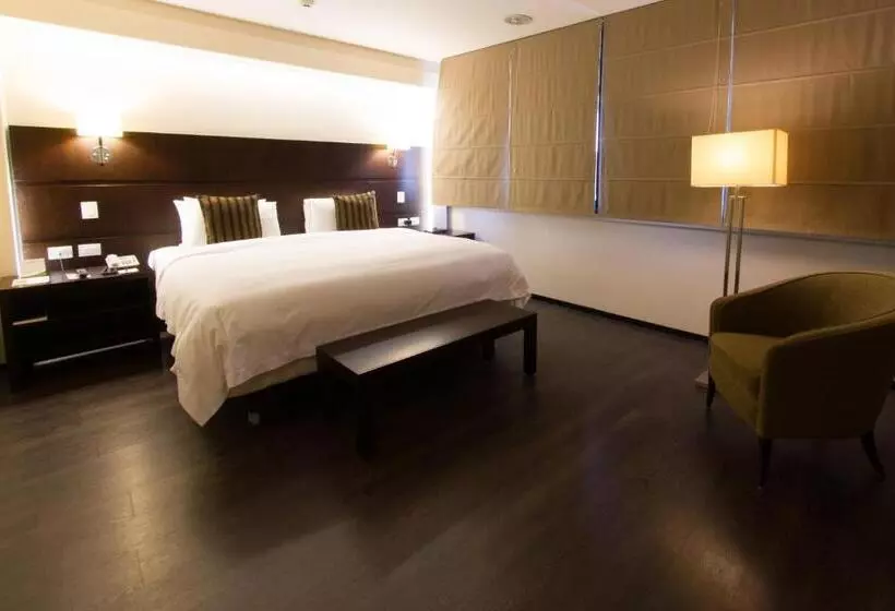 Deluxe Suite King Bed, Unipark By Oro Verde Hotels