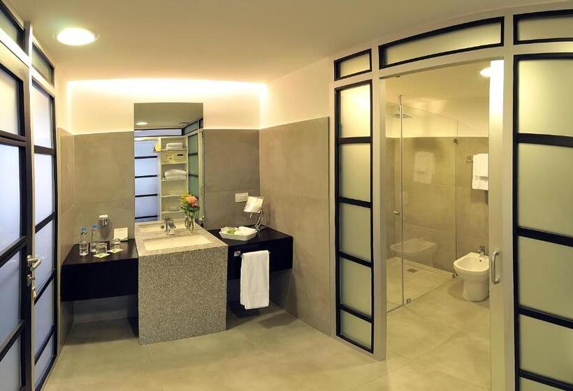 جناح, Unipark By Oro Verde Hotels