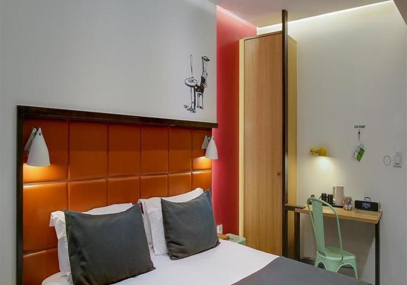 Chambre Classique, Aulivia Opera