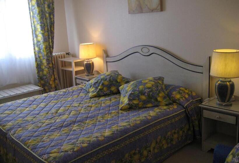 غرفة قياسية, Bellevue De Tradition Familiale