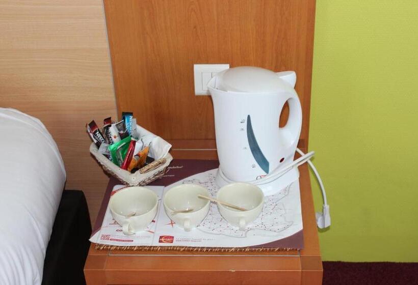 Номер Стандарт, Bristol