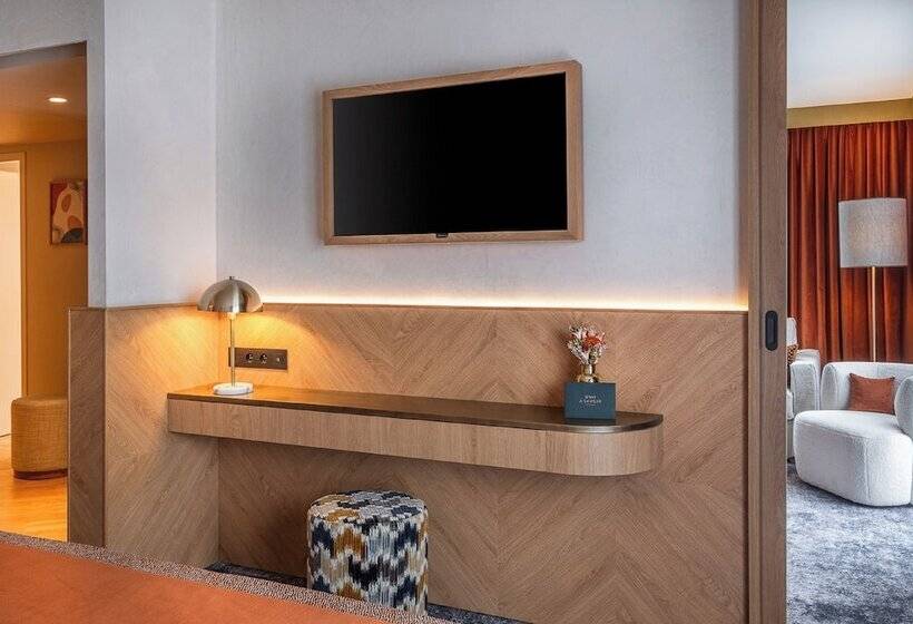 Люкс, Hôtel Burdigala By Inwood Hotels