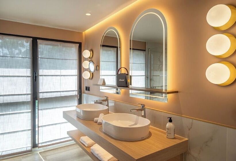 سوییت, Hôtel Burdigala By Inwood Hotels