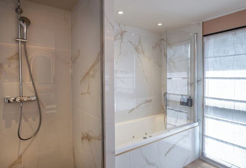 سوییت, Hôtel Burdigala By Inwood Hotels