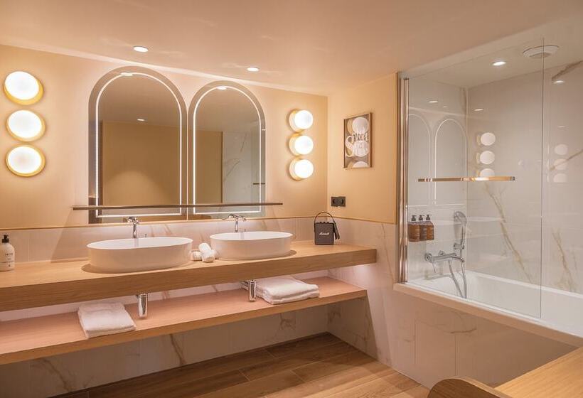 سوییت, Hôtel Burdigala By Inwood Hotels