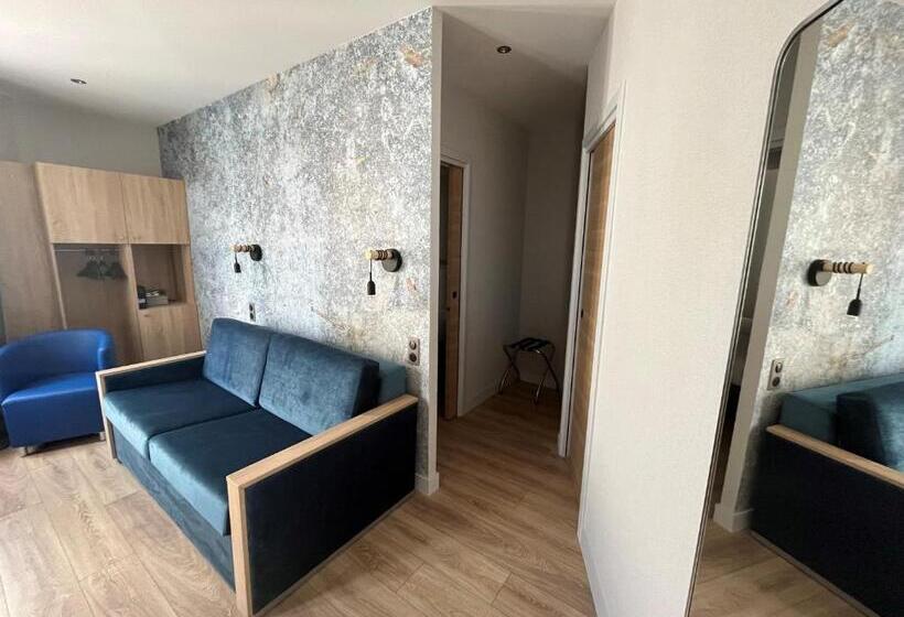 小型套房, Charlemagne