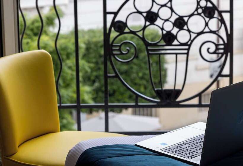 高级大房间, Charlemagne