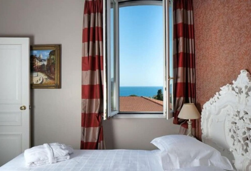 חדר קלאסי, Chateau De La Tour