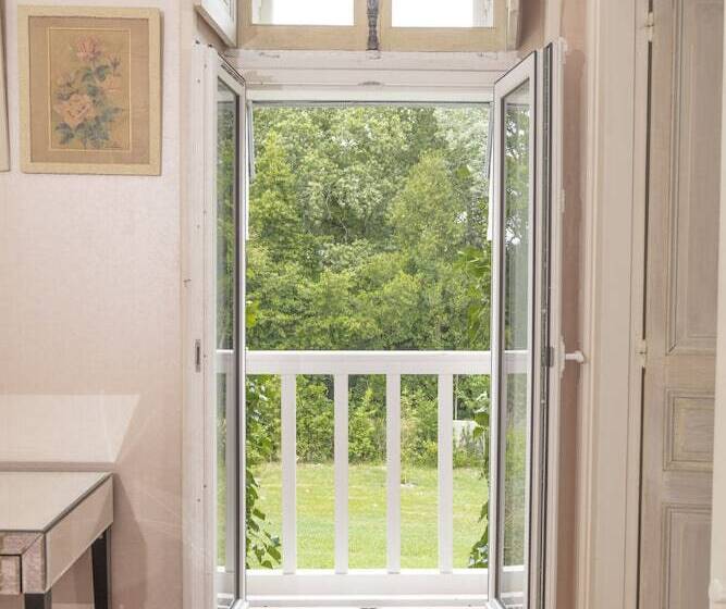 带花园景观的古典房间, Château Du Clair De Lune Boutique Luxury