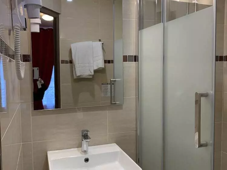 Habitació Triple Estàndard, De Belfort