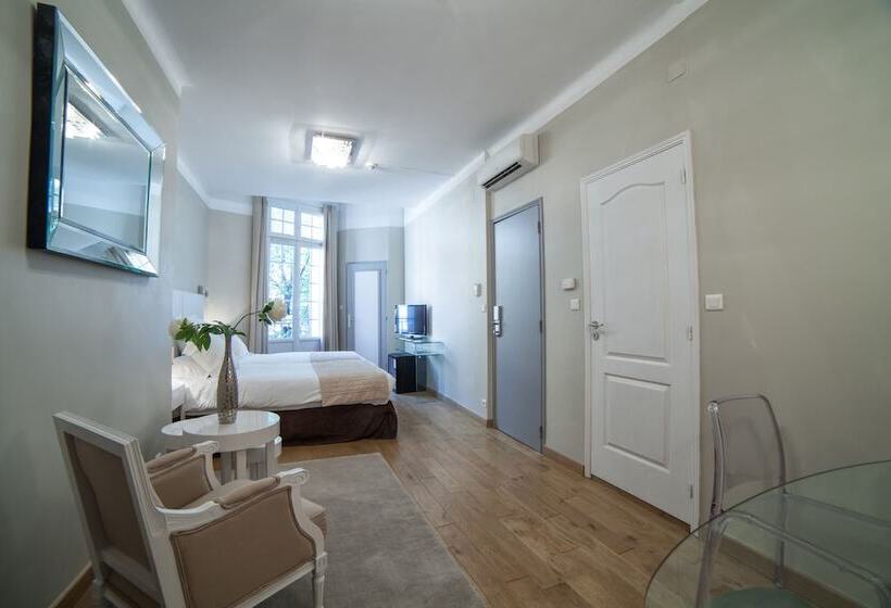 סוויטה, De France