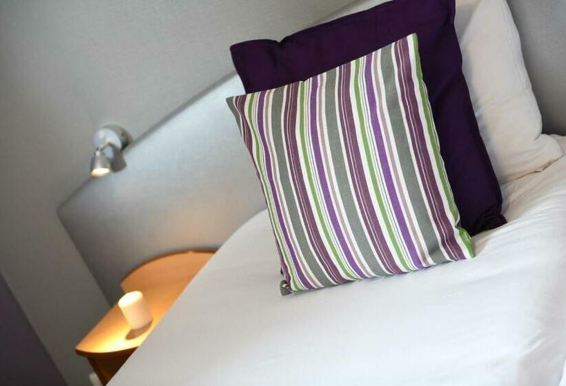 コンフォートルーム, Logis Hotel De France