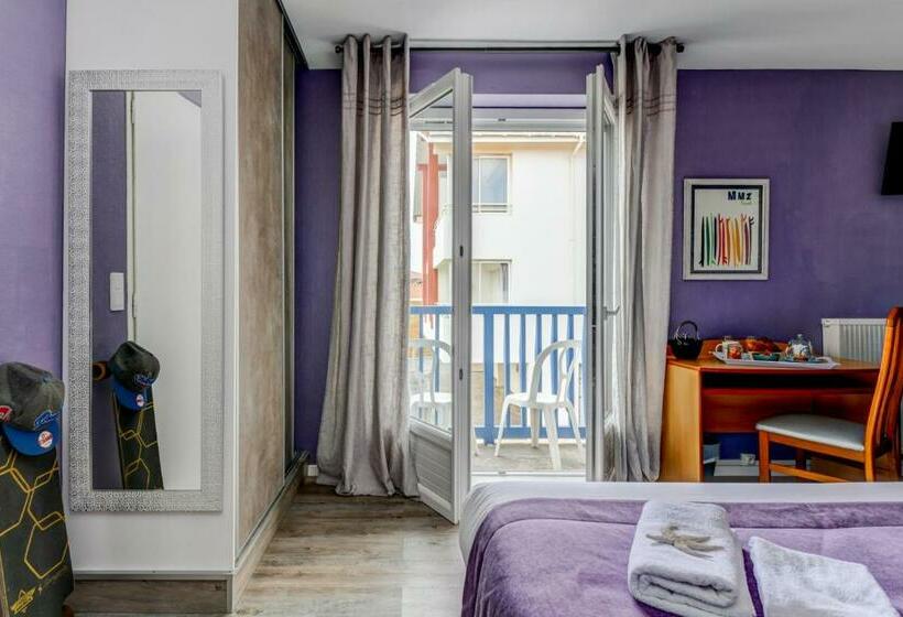 Четырехместный Номер Стандарт, Logis Hotel De France