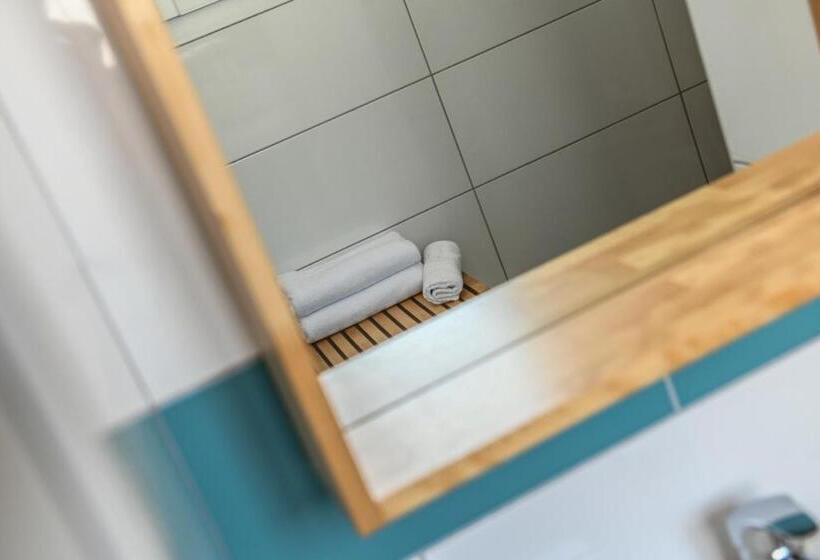 スタンダード４人部屋, Logis Hotel De France