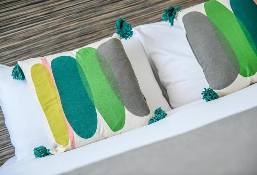 オーシャンビュースタンダードルーム, Logis Hotel De France